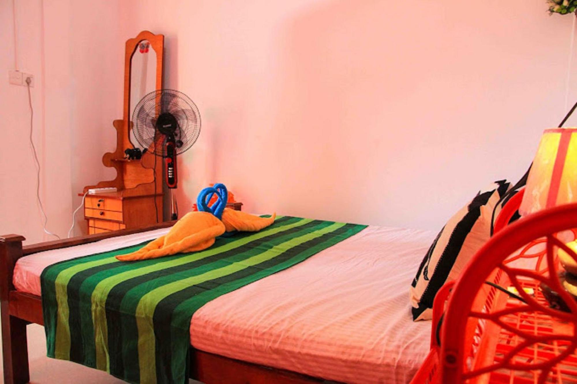 Nelum Home Stay Сигирия Экстерьер фото