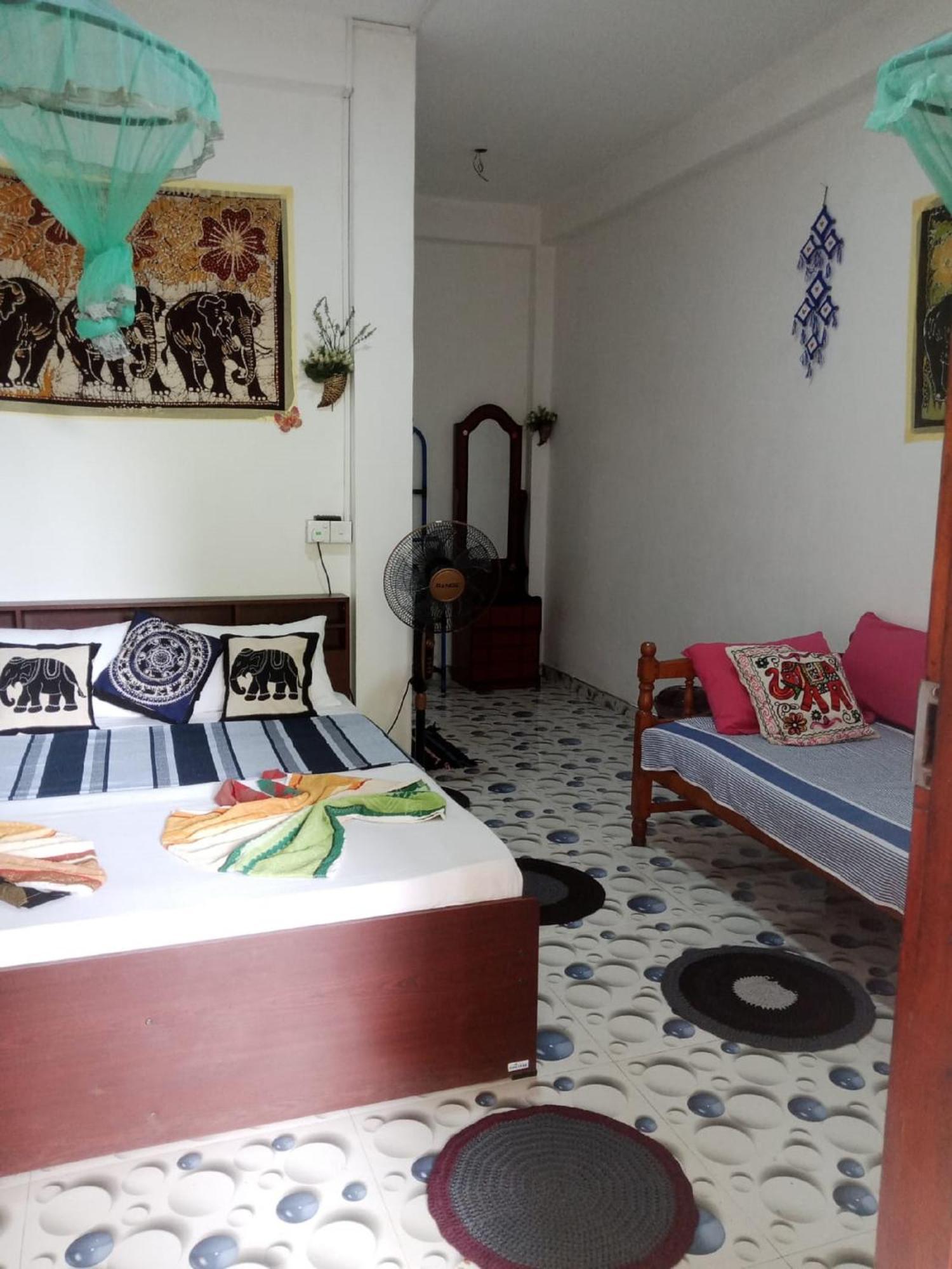 Nelum Home Stay Сигирия Экстерьер фото